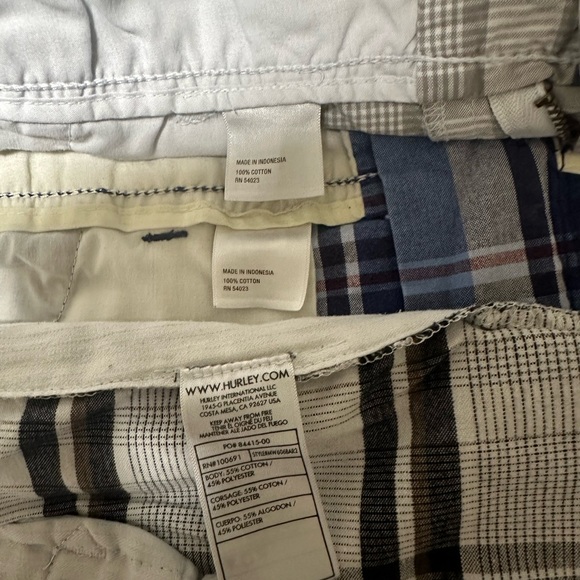 Old Navy & Hurley Men’s Shorts Bundle Size 32-33 - Picture 9 of 9